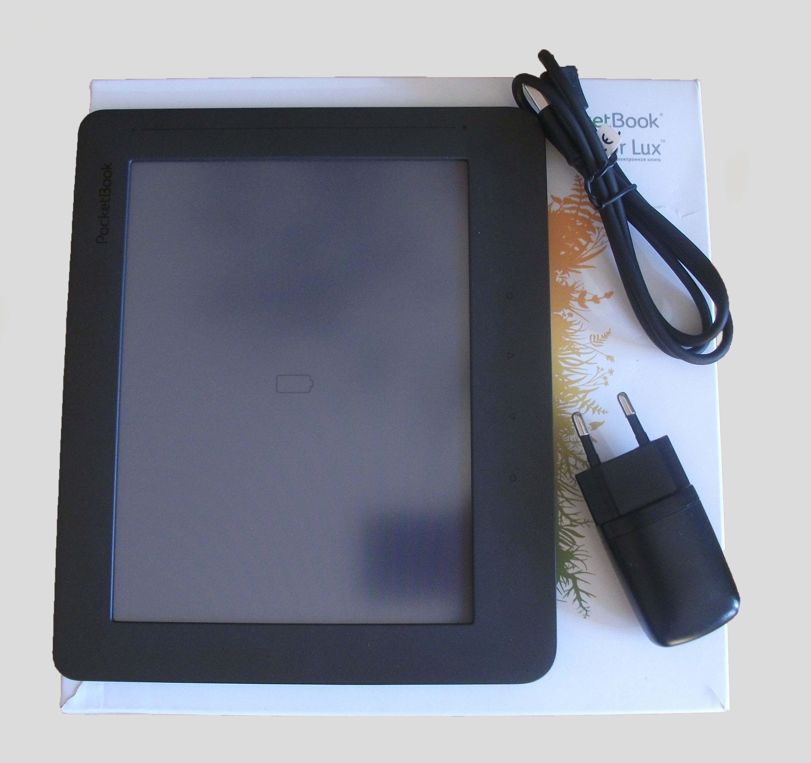 Обзоры: PocketBook Color Lux – первая в мире электронная книга с цветным дисплеем и подсветкой
